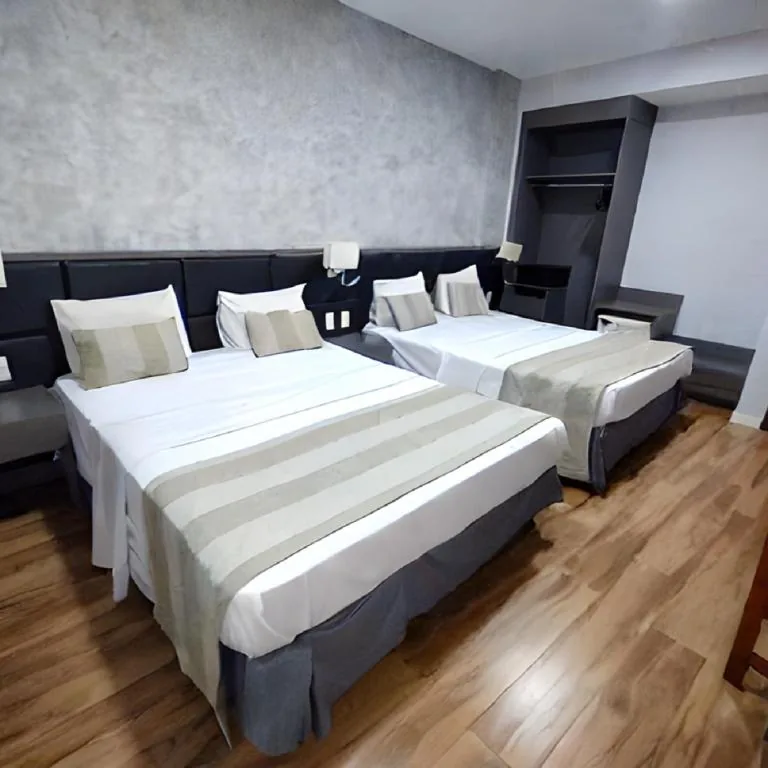 Quarto Quádruplo Deluxe — Residencial Sausalito